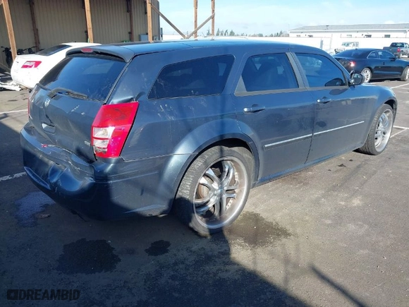 2007 Dodge Magnum with VIN 2D4FV47V77H894950, listed as a IAAI auction lot 41729869 with 189,070 mi miles. Bid and sale history available at carsss.com. Image 4.