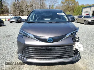 2024 Toyota Sienna XLE with VIN 5TDYRKEC1RS190859, listed as a Copart auction lot 50595315 with 43,858 mi miles and Salvage Title. Bid and sale history available at carsss.com. Image 5.