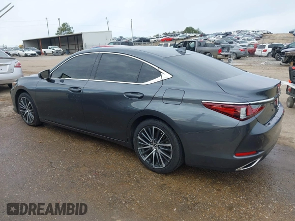 2022 Lexus ES 350 z VIN 58ADZ1B12NU125587, wystawiony jako IAAI lot #41293742 z przebiegiem 52 570 mil mil oraz . Historia ofert i sprzedaży dostępna na DreamBid. Obrazek 3.