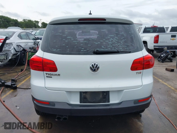 2017 Volkswagen Tiguan S with VIN WVGAV7AX8HK046181, listed as a IAAI auction lot 42493160 with 65,609 mi miles and . Bid and sale history available at DreamBid. Image 17.