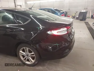 2018 Ford Fusion SE with VIN 3FA6P0H7XJR257603, listed as a IAAI auction lot 39742896 with 126,949 mi miles. Bid and sale history available at carsss.com. Image 6.