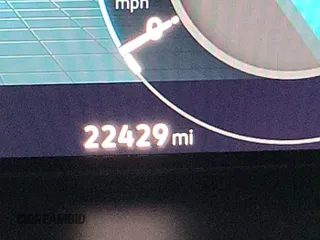 2024 Volkswagen Atlas SE z VIN 1V2HR2CA9RC558223, wystawiony jako IAAI lot #42734557 z przebiegiem 22 426 mil mil oraz . Historia ofert i sprzedaży dostępna na DreamBid. Obrazek 30.
