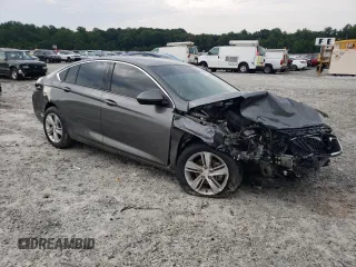 2018 Buick Regal Preferred with VIN W04GL6SX4J1136673, listed as a Copart auction lot 66181984 with 109,435 mi miles and Salvage title. Bid and sale history available at DreamBid. Image 4.