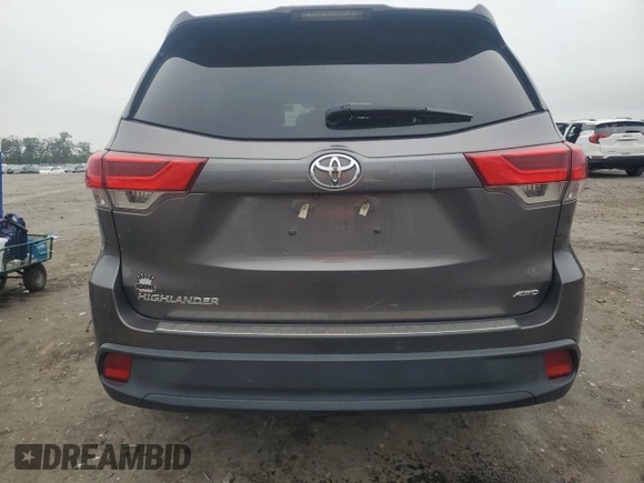 2017 Toyota Highlander LE with VIN 5TDBZRFH9HS377774, listed as a Copart auction lot 62551485 with 75,292 mi miles and Salvage title. Bid and sale history available at DreamBid. Image 6.