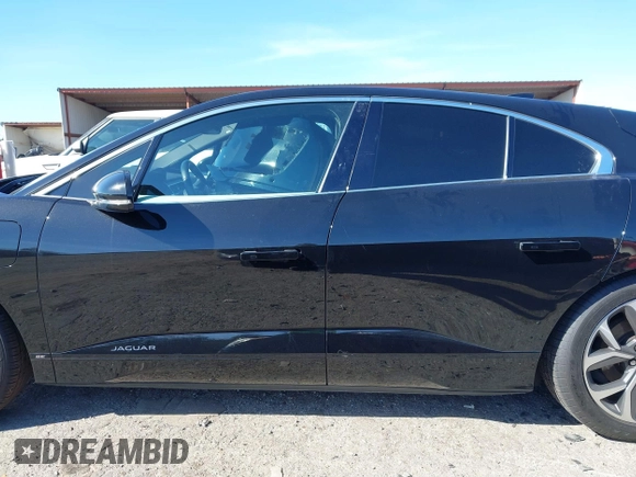 2020 Jaguar I-Pace SE with VIN SADHC2S12L1F87240, listed as a IAAI auction lot 41489254 with 58,359 mi miles and . Bid and sale history available at DreamBid. Image 15.