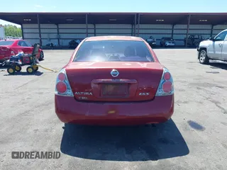 2005 Nissan Altima 2.5 S with VIN 1N4AL11E75N465094, listed as a IAAI auction lot 41987731 with 87,247 mi miles. Bid and sale history available at carsss.com. Image 17.