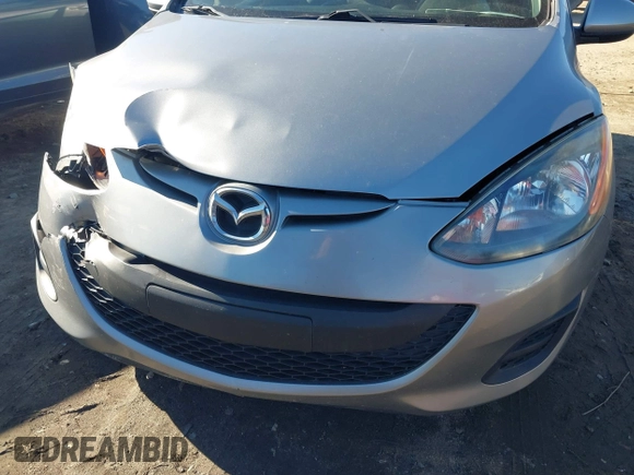 2011 Mazda 2 Sport with VIN JM1DE1HY9B0121499, listed as a IAAI auction lot 41335064 with 128,277 mi miles. Bid and sale history available at carsss.com. Image 14.