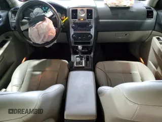 2006 Chrysler 300 Touring with VIN 2C3KK53G26H336220, listed as a Copart auction lot 71821214 with 110,343 mi miles and Salvage Title. Bid and sale history available at carsss.com. Image 8.
