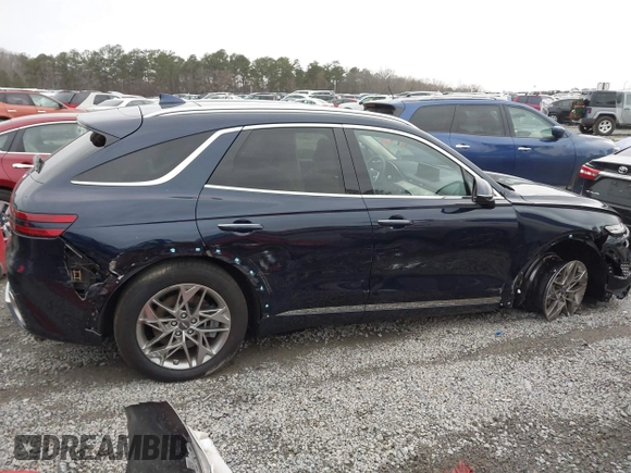 2025 Genesis GV70 2.5T with VIN 5NMMADTB5SH019701, listed as a IAAI auction lot 41728630 with 15,989 mi miles and . Bid and sale history available at DreamBid. Image 13.