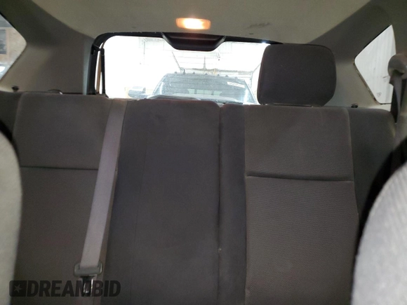 2004 Pontiac Vibe with VIN 5Y2SM62814Z439227, listed as a Copart auction lot 84260304 with 176,710 mi miles and Salvage title. Bid and sale history available at DreamBid. Image 10.