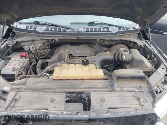2018 Ford F-150 XL z VIN 1FTEW1CP1JKF15209, wystawiony jako IAAI lot #42048362 z przebiegiem 95 882 mil mil oraz . Historia ofert i sprzedaży dostępna na DreamBid. Obrazek 10.