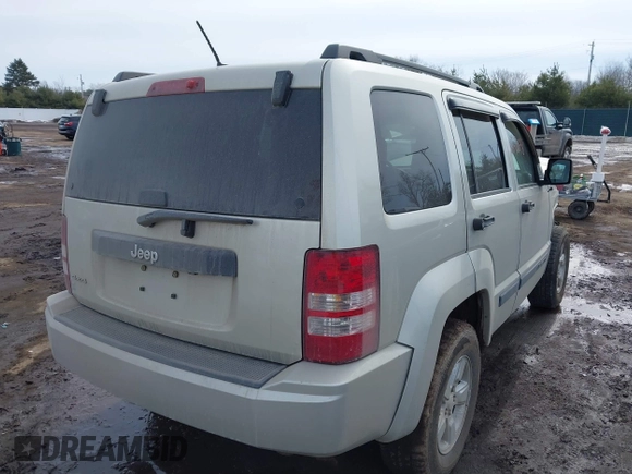 2009 Jeep Liberty Sport with VIN 1J8GN28K59W537290, listed as a IAAI auction lot 41642698 with 135,353 mi miles. Bid and sale history available at carsss.com. Image 4.