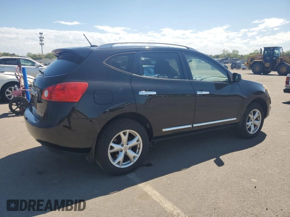 2011 Nissan Rogue S z VIN JN8AS5MV4BW685111, wystawiony jako Copart lot #57362125 z przebiegiem 162 335 mil mil oraz Czysty tytuł • Clean title. Historia ofert i sprzedaży dostępna na DreamBid. Obrazek 3.