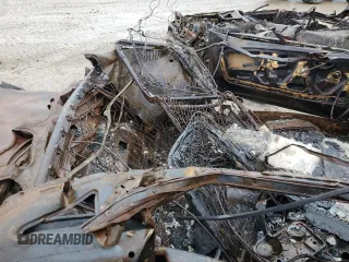 1966 Ford Mustang z VIN 6F07T218847, wystawiony jako Copart lot #84268704 z przebiegiem Nie podano mil oraz Nie do naprawy • Non repairable. Historia ofert i sprzedaży dostępna na DreamBid. Obrazek 10.