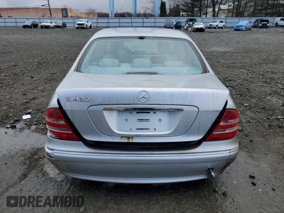 2000 Mercedes-Benz S 320/430/500 z VIN WDBNG70J5YA021272, wystawiony jako Copart lot #50447105 z przebiegiem Nie podano mil oraz Czysty tytuł • Clean title. Historia ofert i sprzedaży dostępna na DreamBid. Obrazek 6.