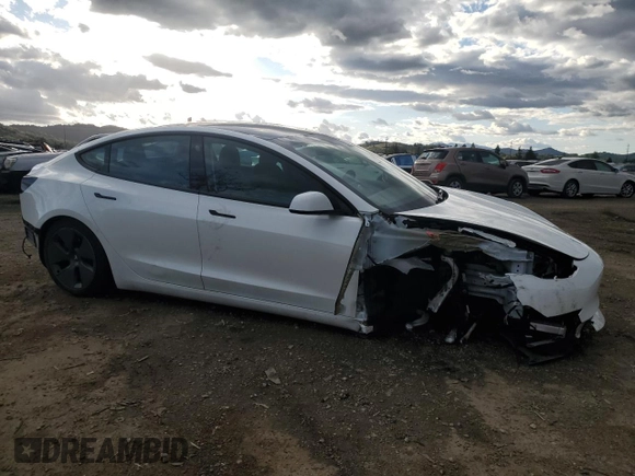 2022 Tesla Model 3 Long Range with VIN 5YJ3E1EB9NF207364, listed as a Copart auction lot 47368135 with 44,640 mi miles and Salvage Title. Bid and sale history available at DreamBid. Image 4.