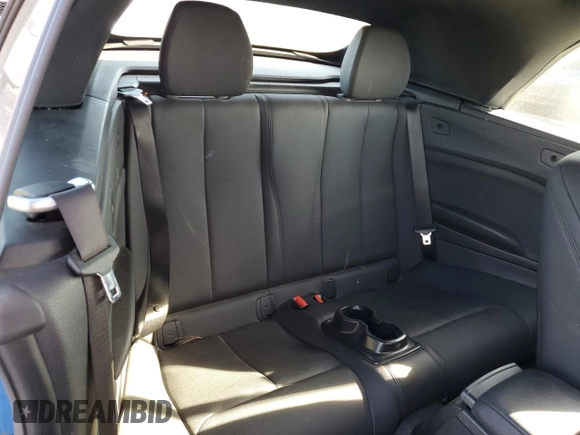 2020 BMW 2 Series 230i xDrive with VIN WBA2K1C01L7D97038, listed as a Copart auction lot 80822614 with 32,694 mi miles and Salvage Title. Bid and sale history available at carsss.com. Image 10.