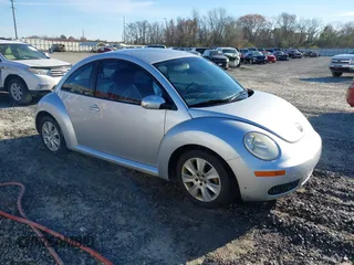 2008 Volkswagen New Beetle Coupe S with VIN 3VWPW31C58M508932, listed as a IAAI auction lot 41748914 with 37,102 mi miles. Bid and sale history available at carsss.com. Image 1.