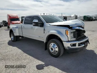 2019 Ford Super Duty F-450 DRW XL with VIN 1FT8W4DT1KEG71809, listed as a Copart auction lot 47646435 with 62,687 mi miles and Salvage Title. Bid and sale history available at carsss.com. Image 4.