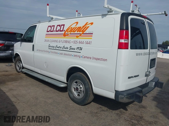2019 GMC Savana Cargo with VIN 1GTW7AFG4K1269843, listed as a IAAI auction lot 41848438 with 70,419 mi miles. Bid and sale history available at carsss.com. Image 3.