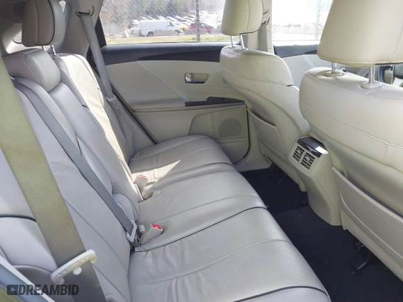 2013 Toyota Venza LE with VIN 4T3ZA3BB8DU080430, listed as a IAAI auction lot 41796127 with 226,403 mi miles. Bid and sale history available at carsss.com. Image 8.