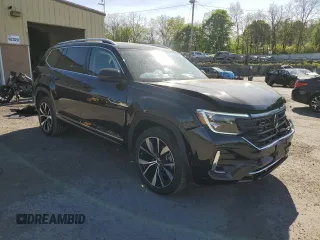 2024 Volkswagen Atlas SEL Premium R-Line with VIN 1V2FR2CA5RC600331, listed as a Copart auction lot 55237615 with 13,796 mi miles and Salvage title. Bid and sale history available at DreamBid. Image 4.