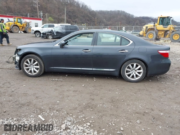 2007 Lexus LS 460 z VIN JTHBL46F275001780, wystawiony jako IAAI lot #41921719 z przebiegiem 65 407 mil mil oraz . Historia ofert i sprzedaży dostępna na DreamBid. Obrazek 15.