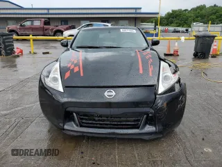 2017 Nissan 370Z z VIN JN1AZ4EH0HM953864, wystawiony jako Copart lot #60071665 z przebiegiem 18 315 mil mil oraz Szkoda całkowita • Salvage title. Historia ofert i sprzedaży dostępna na DreamBid. Obrazek 5.