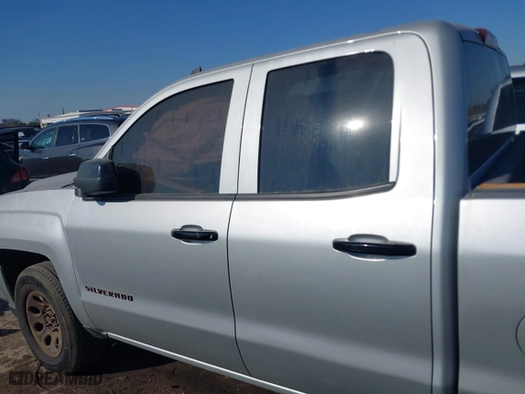 2018 Chevrolet Silverado 1500 LT with VIN 1GCVKREC2JZ232264, listed as a IAAI auction lot 41154082 with 132,429 mi miles. Bid and sale history available at carsss.com. Image 14.