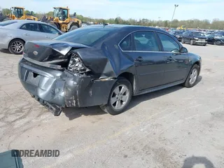 2011 Chevrolet Impala LT Fleet z VIN 2G1WG5EK3B1171029, wystawiony jako IAAI lot #42155270 z przebiegiem 242 297 mil mil oraz . Historia ofert i sprzedaży dostępna na DreamBid. Obrazek 4.