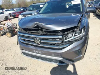 2021 Volkswagen Atlas SE z VIN 1V2DP2CA3MC518670, wystawiony jako IAAI lot #41860811 z przebiegiem 69 270 mil mil oraz . Historia ofert i sprzedaży dostępna na DreamBid. Obrazek 17.