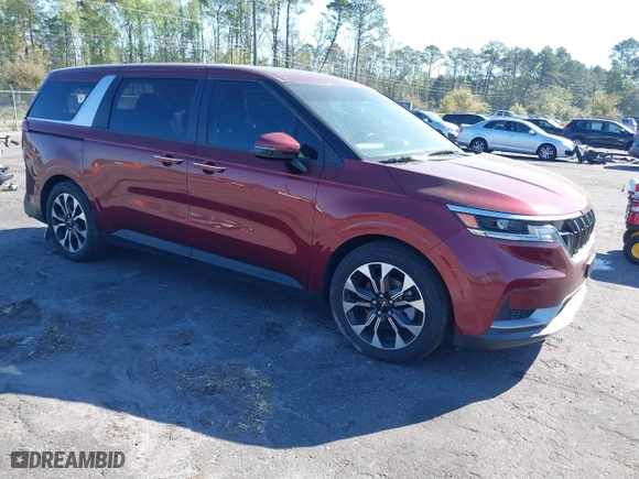 2024 Kia Carnival EX with VIN KNDNC5H37R6390534, listed as a IAAI auction lot 41889647 with 19,739 mi miles. Bid and sale history available at carsss.com. Image 1.