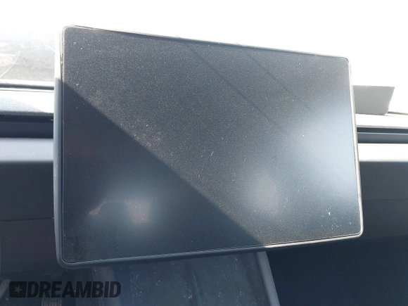 2025 Tesla Model 3 Long Range z VIN 5YJ3E1EA3SF981743, wystawiony jako IAAI lot #42352588 z przebiegiem Nie podano mil oraz . Historia ofert i sprzedaży dostępna na DreamBid. Obrazek 7.