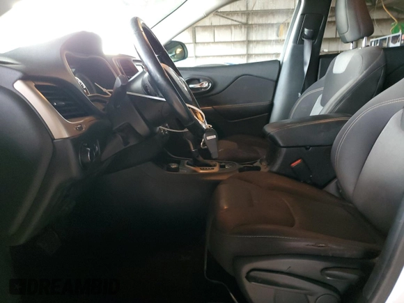 2017 Jeep Cherokee Sport with VIN 1C4PJMAS7HW556107, listed as a Copart auction lot 47993435 with 103,426 mi miles and Salvage Title. Bid and sale history available at DreamBid. Image 7.
