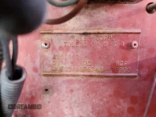 1968 Jeep CJ z VIN J8F83AA076748, wystawiony jako Copart lot #70095104 z przebiegiem 91 907 mil mil oraz Tytuł czysty. Historia ofert i sprzedaży dostępna na DreamBid. Obrazek 13.
