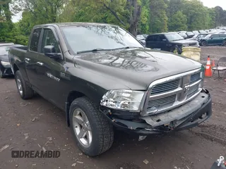 2012 Ram 1500 Big Horn z VIN 1C6RD7GT7CS154905, wystawiony jako IAAI lot #42267549 z przebiegiem 251 589 mil mil oraz . Historia ofert i sprzedaży dostępna na DreamBid. Obrazek 1.