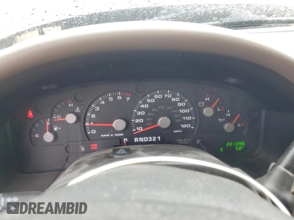 2004 Ford Explorer XLT with VIN 1FMZU73E94UC15155, listed as a Copart auction lot 58744285 with 221,396 mi miles and Salvage title. Bid and sale history available at DreamBid. Image 9.