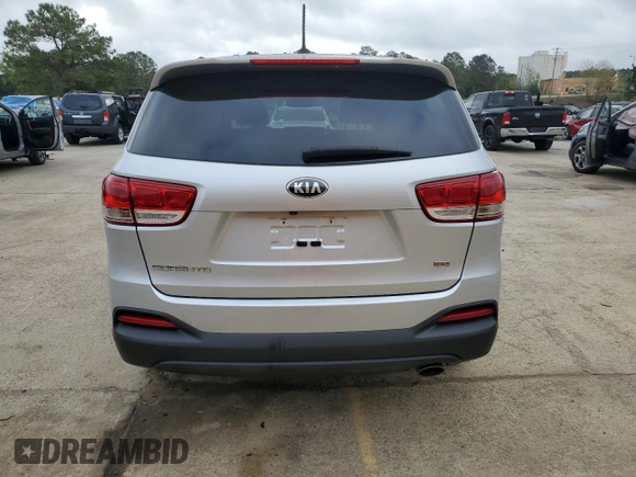 2018 Kia Sorento L with VIN 5XYPG4A36JG395761, listed as a Copart auction lot 51821495 with 156,884 mi miles and Clean Title. Bid and sale history available at carsss.com. Image 6.