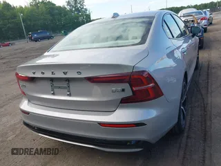 2024 Volvo S60 Core Dark Theme with VIN 7JRL12TK0RG294377, listed as a IAAI auction lot 42337658 with 32,034 mi miles and . Bid and sale history available at DreamBid. Image 16.