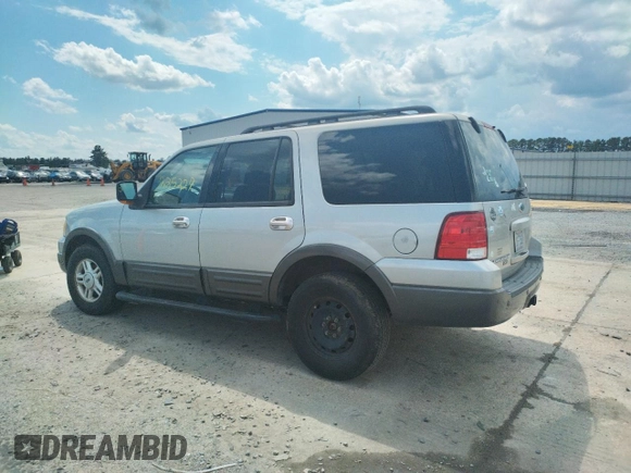 2006 Ford Expedition Special Service with VIN 1FMFU15506LA10037, listed as a Copart auction lot 61726303 with 225,227 mi miles and Salvage Title. Bid and sale history available at carsss.com. Image 2.