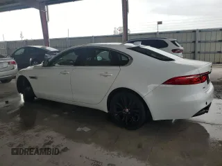 2017 Jaguar XF 35t Premium with VIN SAJBD4BV4HCY44941, listed as a Copart auction lot 62869184 with 65,914 mi miles and Salvage Title. Bid and sale history available at carsss.com. Image 2.