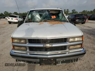 1996 Chevrolet Suburban with VIN 1GNEC16RXTJ391298, listed as a Copart auction lot 65437144 with 155,063 mi miles and Salvage Title. Bid and sale history available at carsss.com. Image 5.