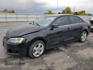 2014 Volkswagen Jetta TDI with VIN 3VWLL7AJ6EM392603, listed as a Copart auction lot 76956134 with 9,200 mi miles and Salvage title. Bid and sale history available at DreamBid. Image 1.