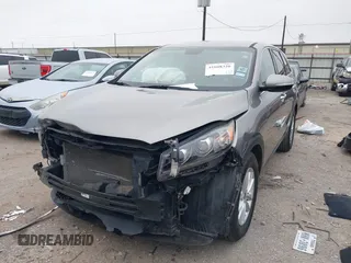 2019 Kia Sorento LX V6 with VIN 5XYPG4A57KG544567, listed as a IAAI auction lot 41608320 with 40,842 mi miles. Bid and sale history available at carsss.com. Image 2.