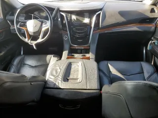 2017 Cadillac Escalade Luxury with VIN 1GYS4BKJXHR362885, listed as a Copart auction lot 43712215 with 178,043 mi miles and Clean Title. Bid and sale history available at carsss.com. Image 8.