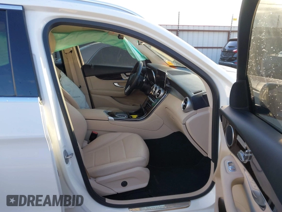 2021 Mercedes-Benz GLC 300 z VIN W1N0G8EB4MV274579, wystawiony jako IAAI lot #41407431 z przebiegiem 58 173 mil mil oraz . Historia ofert i sprzedaży dostępna na DreamBid. Obrazek 5.