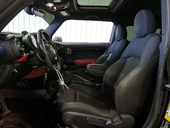 2016 MINI Cooper Hardtop S with VIN WMWXP7C58G3B49825, listed as a Copart auction lot 70988364 with 106,474 mi miles and Salvage Title. Bid and sale history available at carsss.com. Image 7.