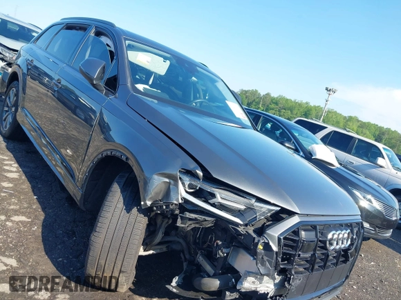 2022 Audi Q7 Premium Plus with VIN WA1LJBF77ND000677, listed as a IAAI auction lot 42265309 with 59,412 mi miles and . Bid and sale history available at DreamBid. Image 20.