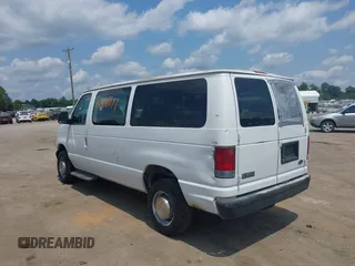 2003 Ford Econoline Passenger XL z VIN 1FBNE31L23HA12422, wystawiony jako IAAI lot #42458177 z przebiegiem 121 505 mil mil oraz . Historia ofert i sprzedaży dostępna na DreamBid. Obrazek 6.