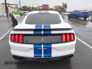 2017 Ford Mustang Shelby GT350 z VIN 1FA6P8JZ8H5521439, wystawiony jako IAAI lot #41689728 z przebiegiem 54 852 mil mil oraz . Historia ofert i sprzedaży dostępna na DreamBid. Obrazek 16.